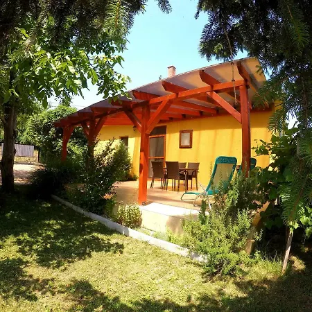 Menta Holiday Home Badacsonytomaj Exterior foto